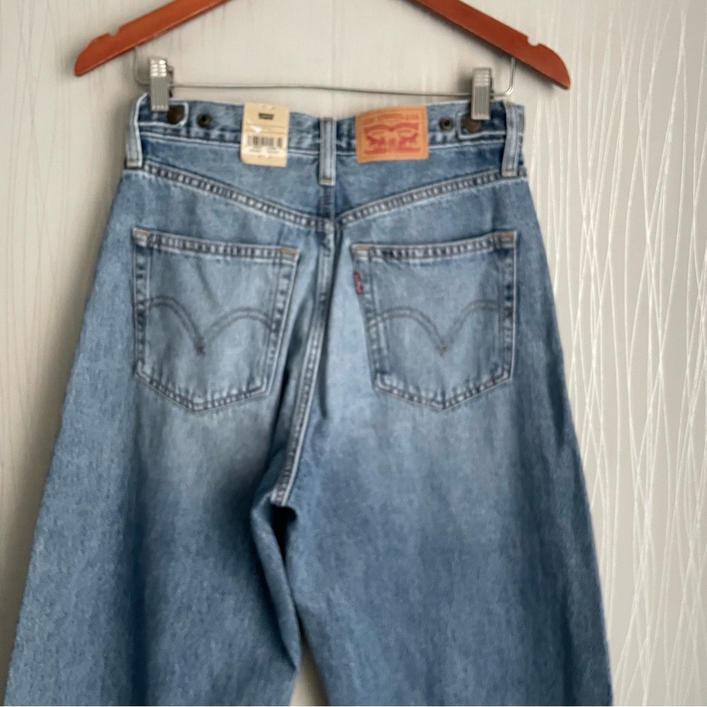 NWT Levi’s Cinch Barrel Jeans - Picture 10 of 16
